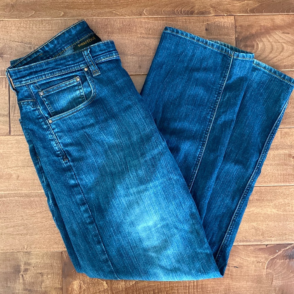 Marmot MENS size 34 x 32jeans with stretch